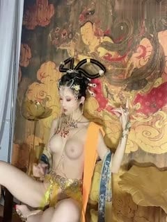 画中仙古色鲜香酥乳玉体，古代妃子穿越2023，怪不得皇帝每天都要翻牌！